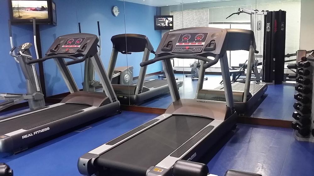 Asiana Hotel Dubai Exterior photo Treadmills