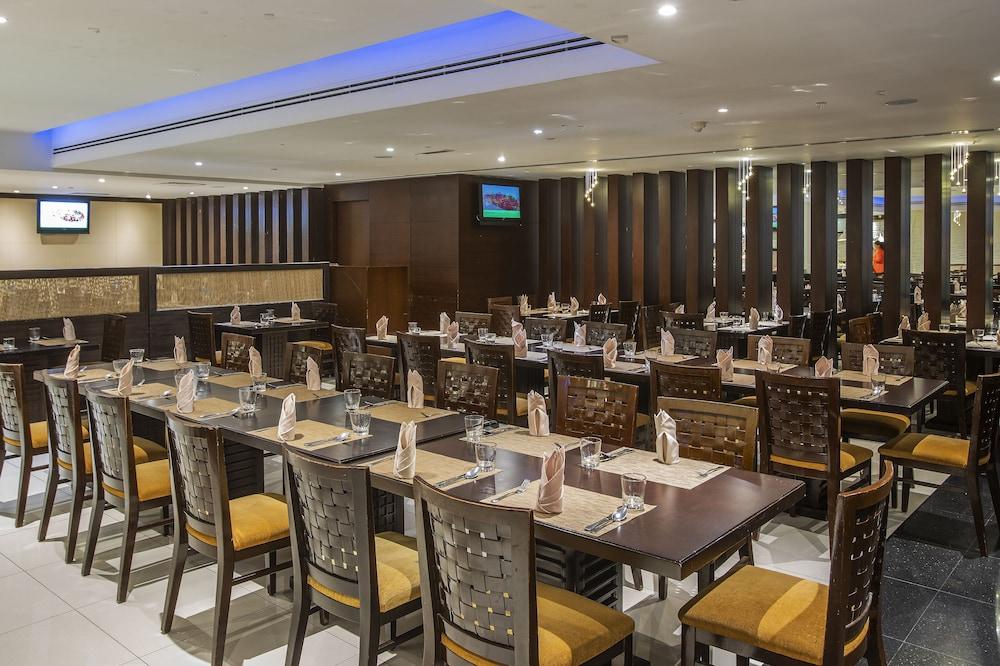 Asiana Hotel Dubai Exterior photo The interior of a typical buffet restaurant